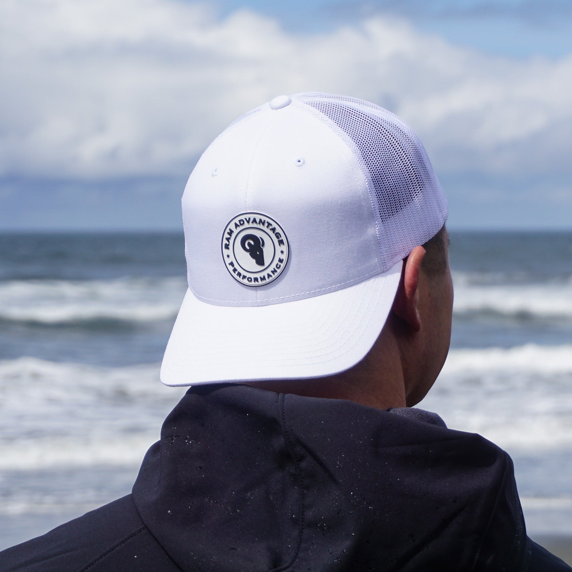 White Patch Trucker / Snapback